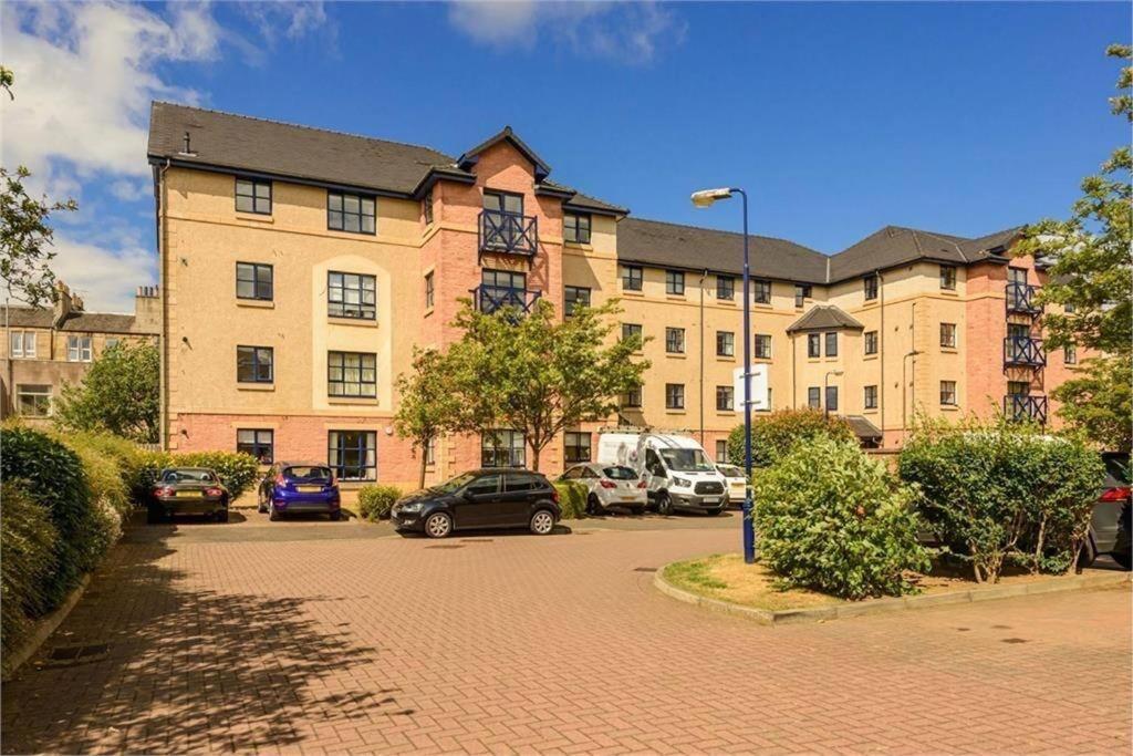 Roseburn Apartment, Edinburgh - 2 Bedrooms, Free Parking Luaran gambar