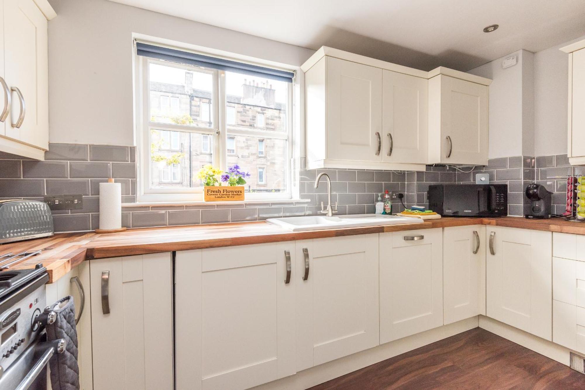 Roseburn Apartment, Edinburgh - 2 Bedrooms, Free Parking Luaran gambar