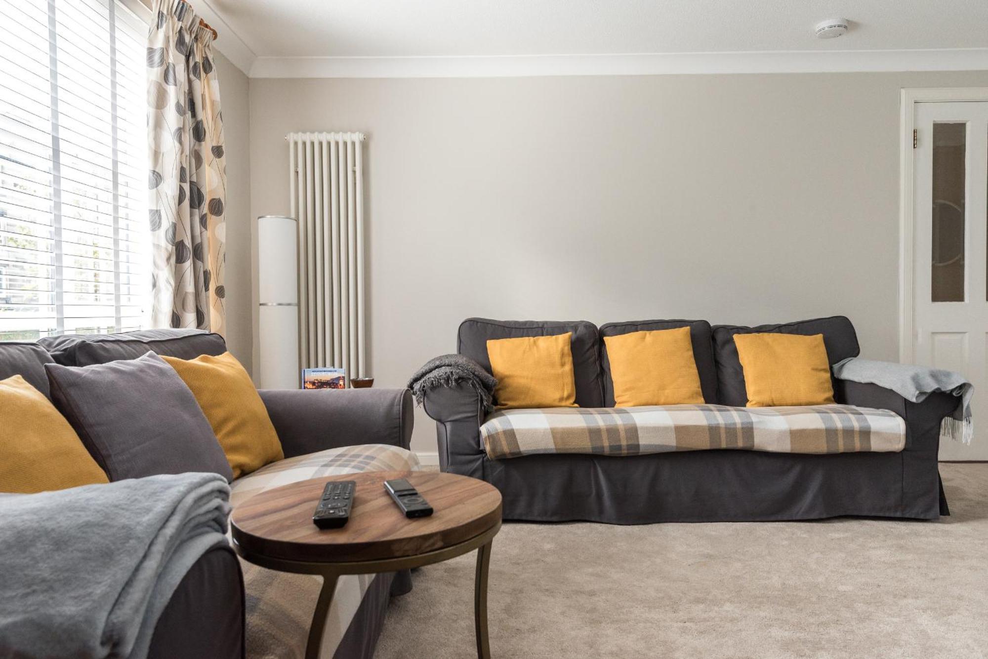 Roseburn Apartment, Edinburgh - 2 Bedrooms, Free Parking Luaran gambar