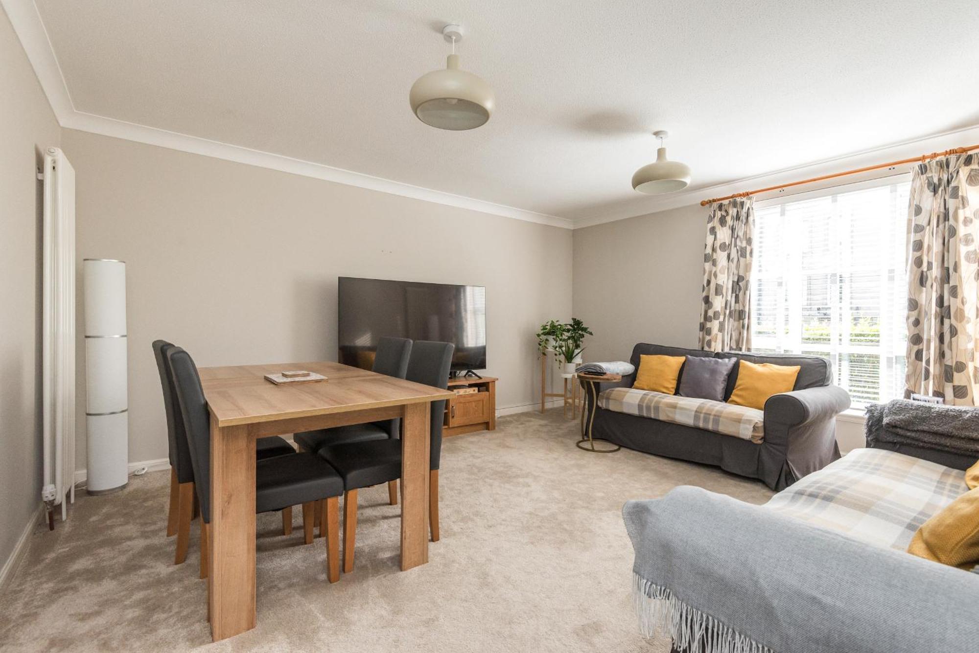 Roseburn Apartment, Edinburgh - 2 Bedrooms, Free Parking Luaran gambar